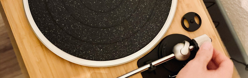 Top 8 pick-up-uri (turntables) pentru începători sub 1500 RON