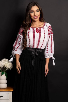 Ie tradițională albă Marioara cu broderie roșie